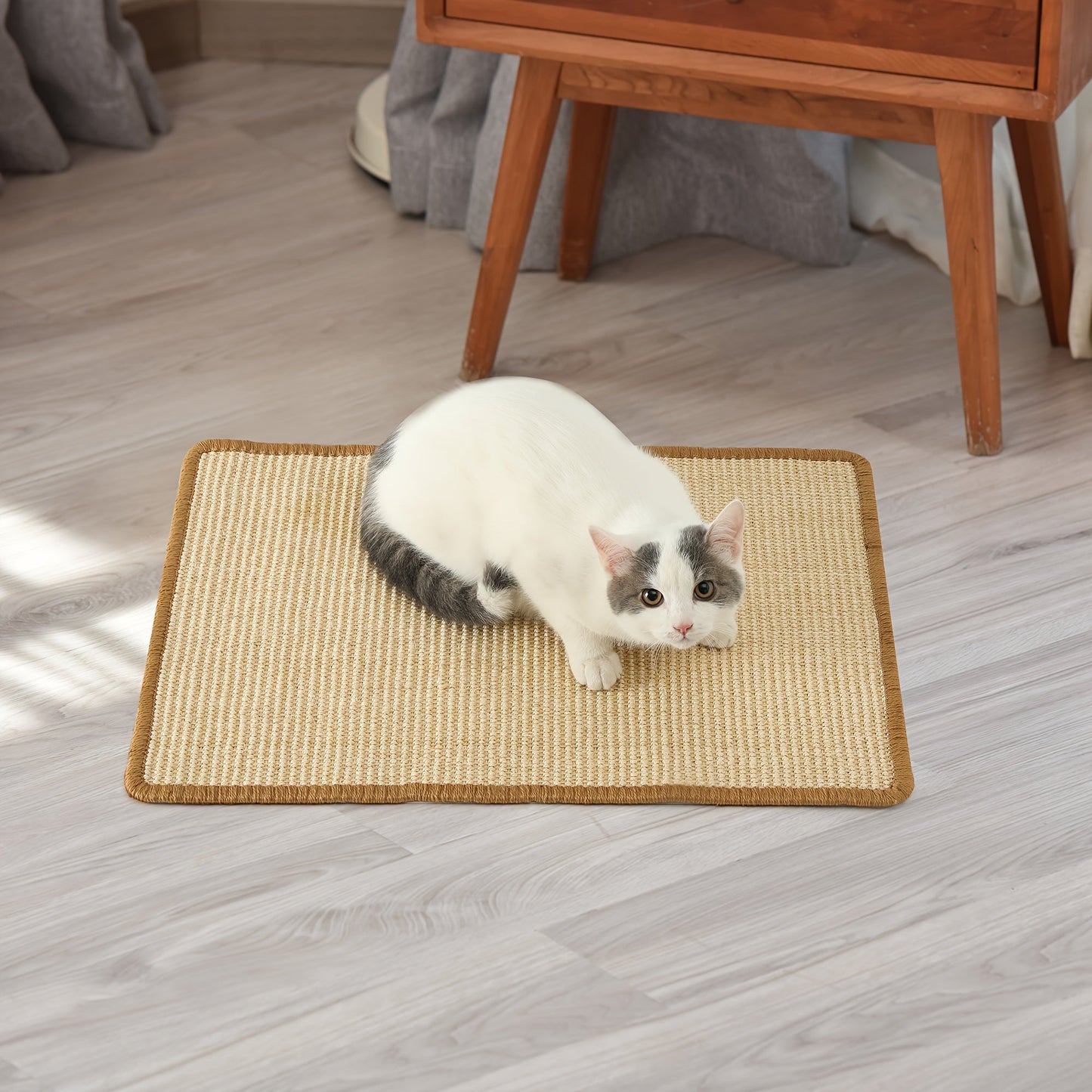 19.6 x 11.8 Inch Natural Sisal Cat Scratcher Mat - Durable Horizontal Floor Scratching Pad Rug - Protects Carpets and Sofas from Damage - Beige, Long-Lasting, Easy to Clean, and Perfect for Multi-Cat Households